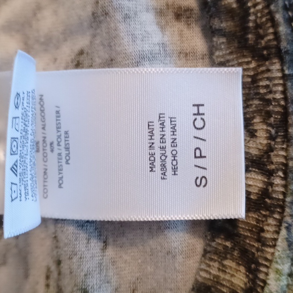 MOSSY OAK CAMO, LONG SLEEVE SHIRT, SIZE SMALL YOUTH. - Picture 3 of 6